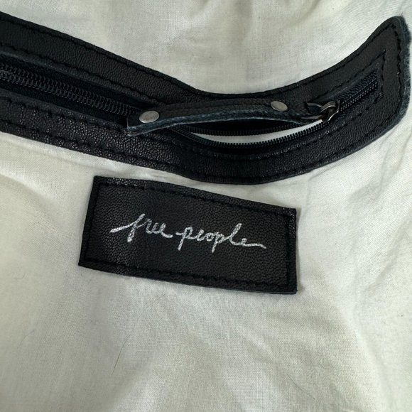 Free People Ryman Distressed Tote Studded Expendable Zipper Center - Picture 10 of 16